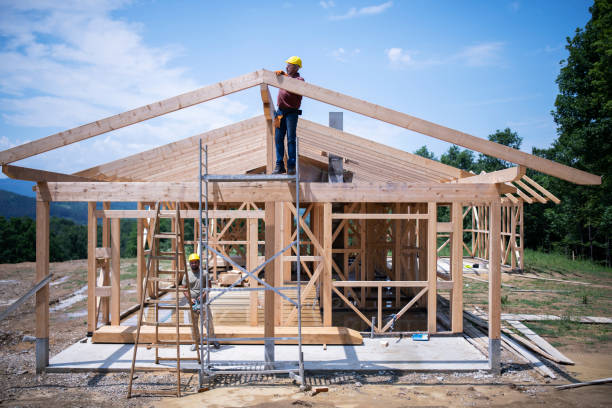 Best Roof Leak Repair  in Newton Falls, OH